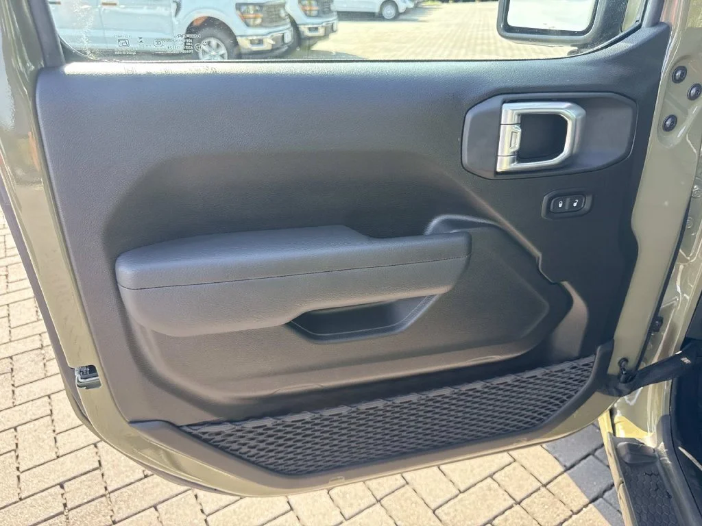 Used 2026 Green Jeep Sport image 14