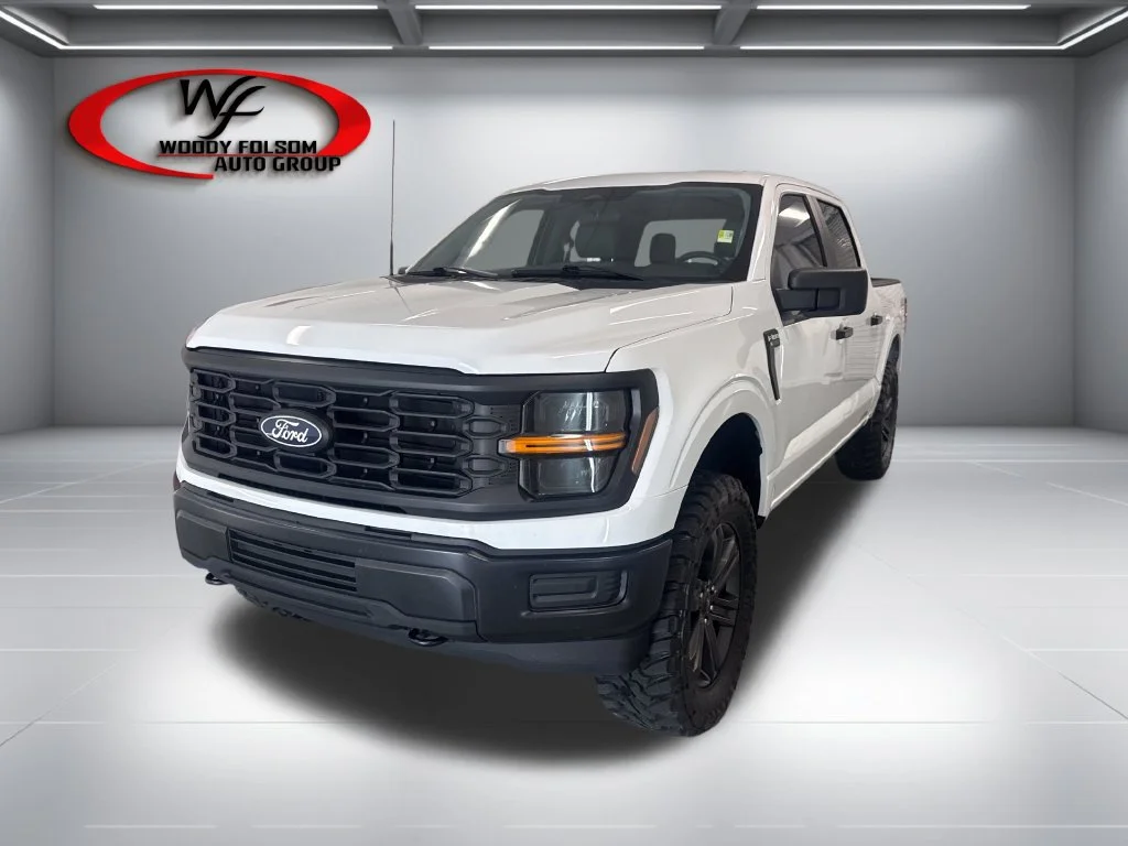 Used 2024 White Ford XL image 3
