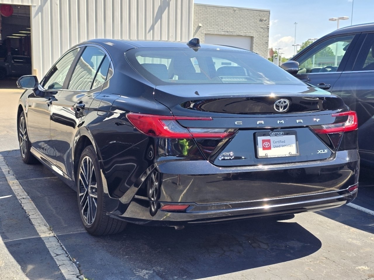 Used 2025 Black Toyota XLE image 5