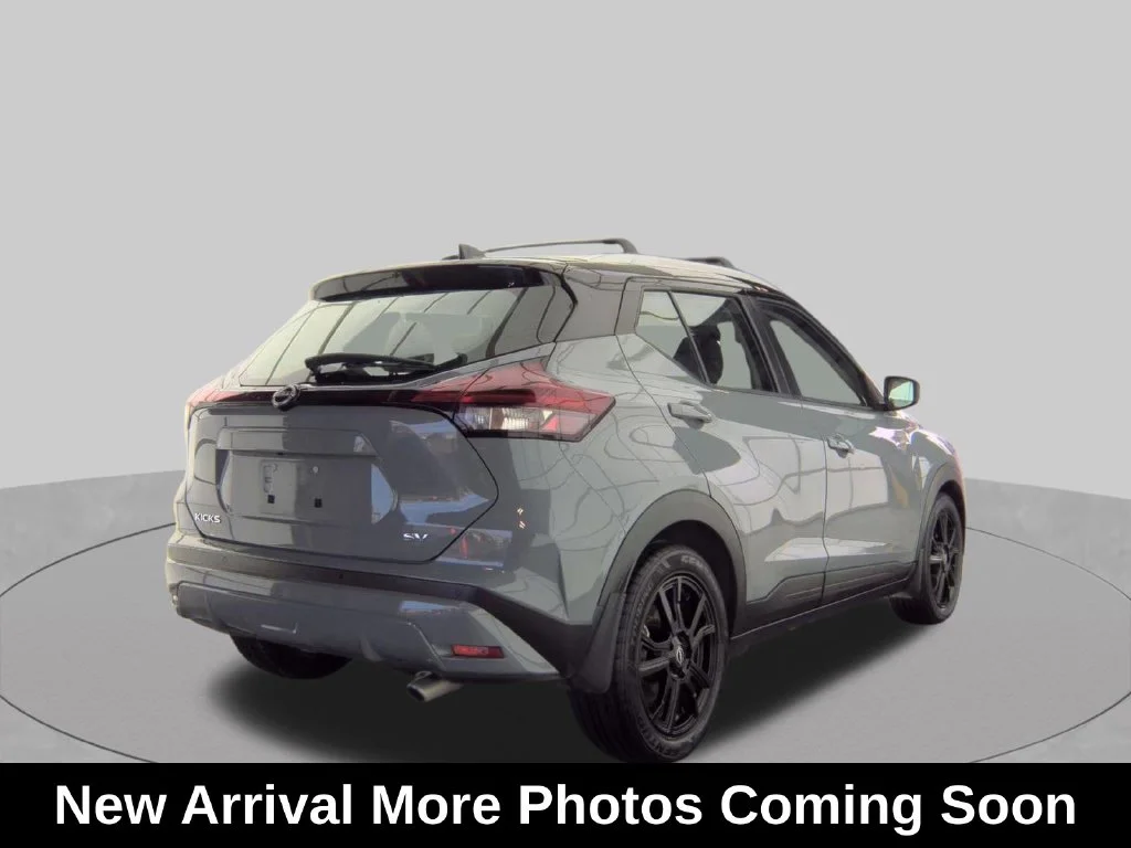 Used 2024 Gray/Super Black Nissan SV image 3