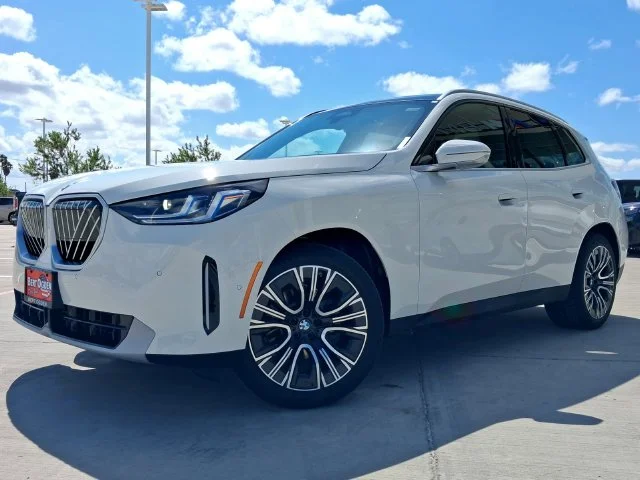 New 2026 Alpine White BMW 30 xDrive image 2