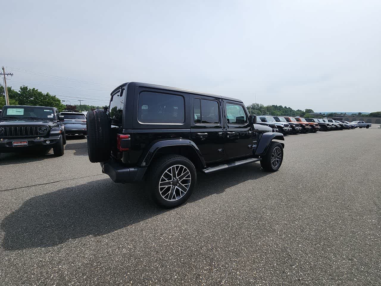 Used 2023 Black Clearcoat Jeep Sahara image 9