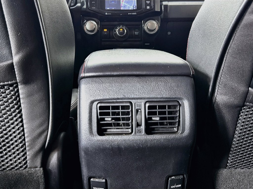 Used 2018 Nautical Blue Metallic Toyota TRD Off-Road Premium image 31