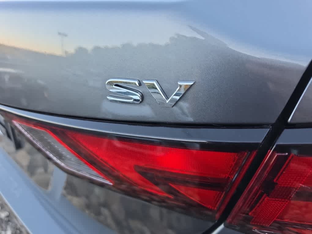 Used 2024 GUN METALLIC Nissan SV image 8