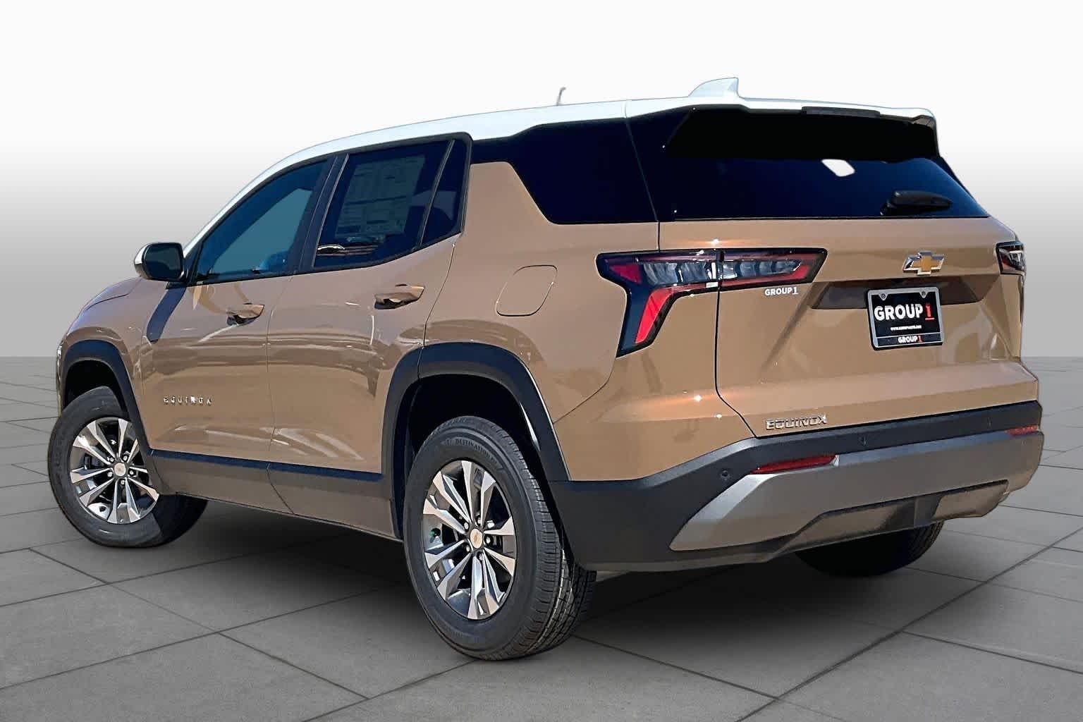 2027 Chevrolet Equinox LT - Photo 12