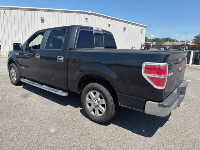 Used 2014 Black Ford XLT image 4