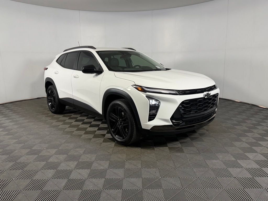 Certified Used 2025 White Chevrolet ACTIV image 3