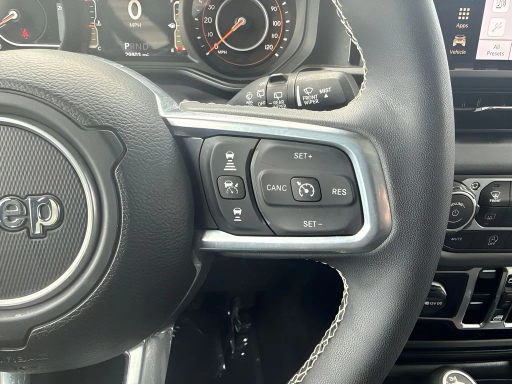 Used 2025 Gray Jeep Sahara image 14