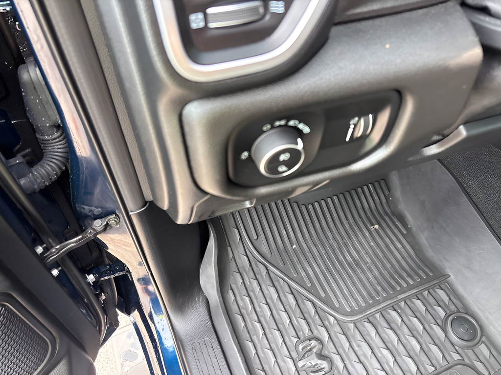 Used 2020 Blue Ram Big Horn/Lone Star image 25