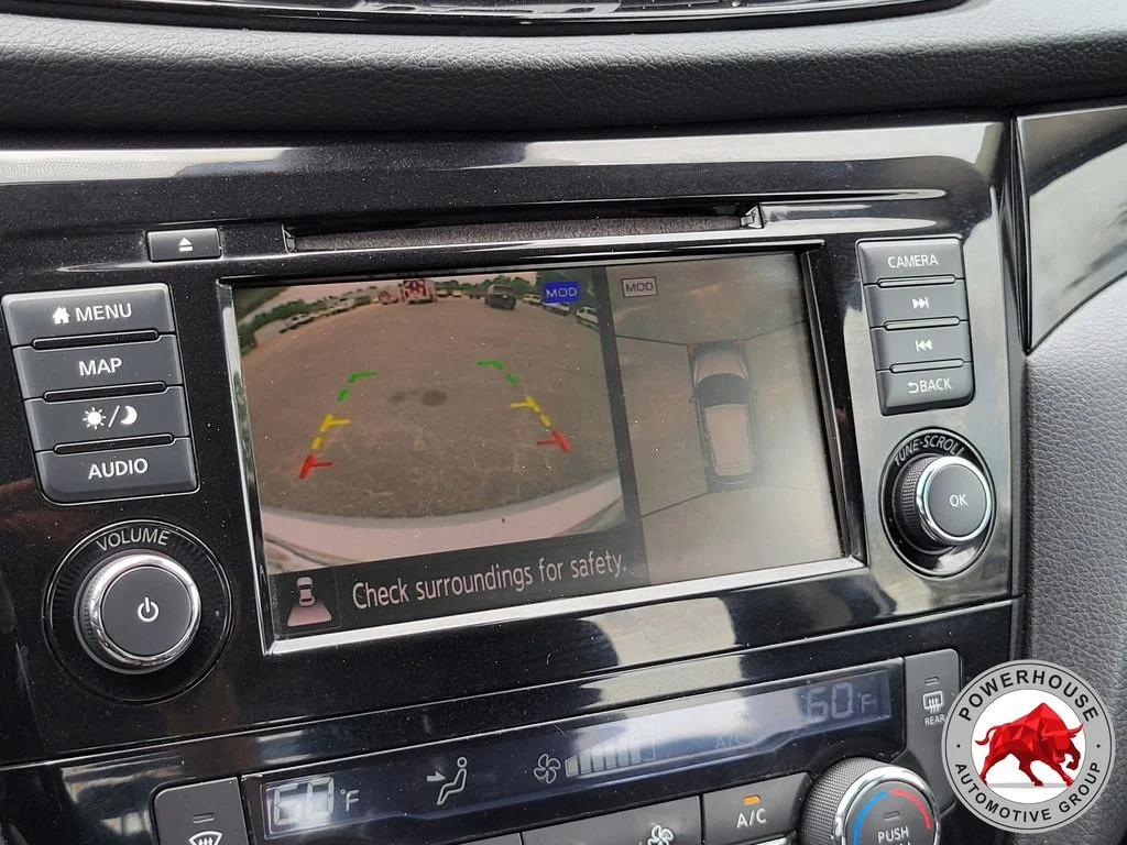 Used 2021 Silver Nissan SL image 25