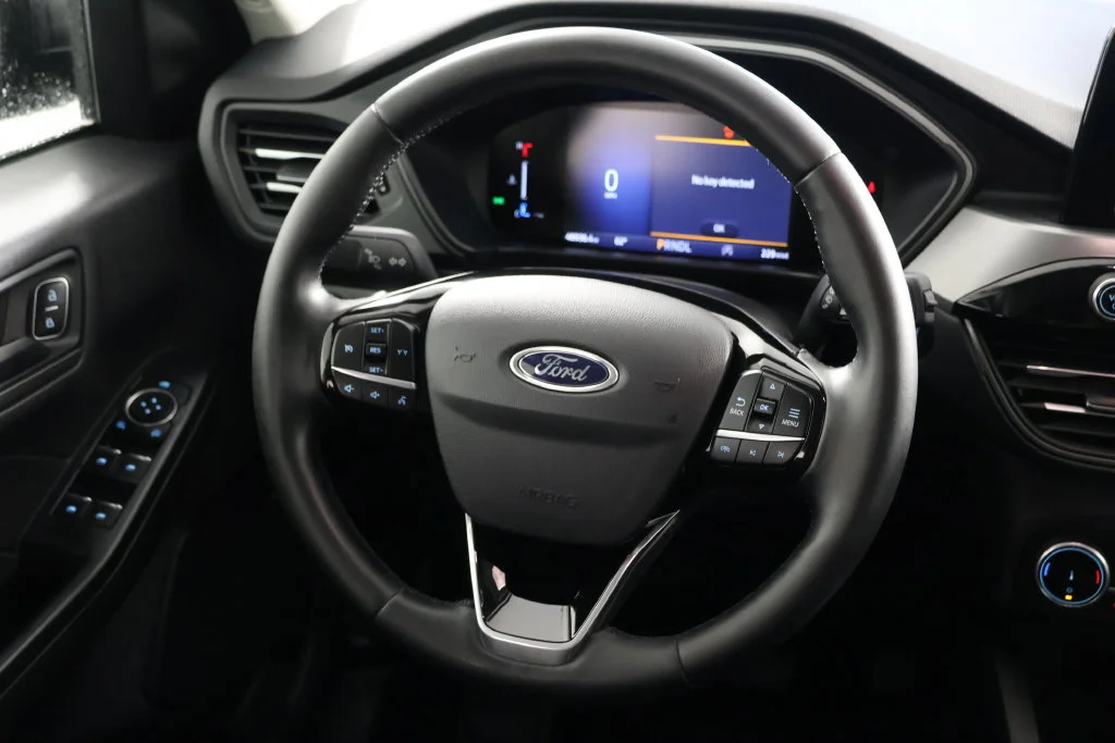 Used 2024 Black Metallic Ford Active image 10