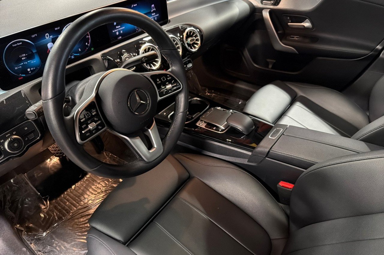 Used 2019 Night Black Mercedes-Benz A 220 image 9