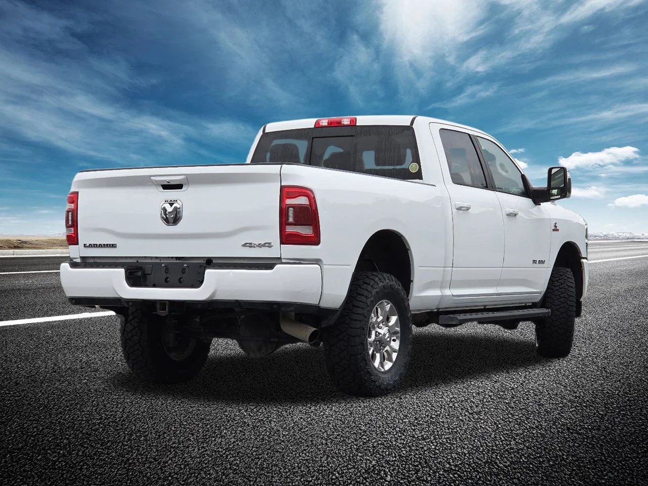 Used 2023  Ram Laramie image 19