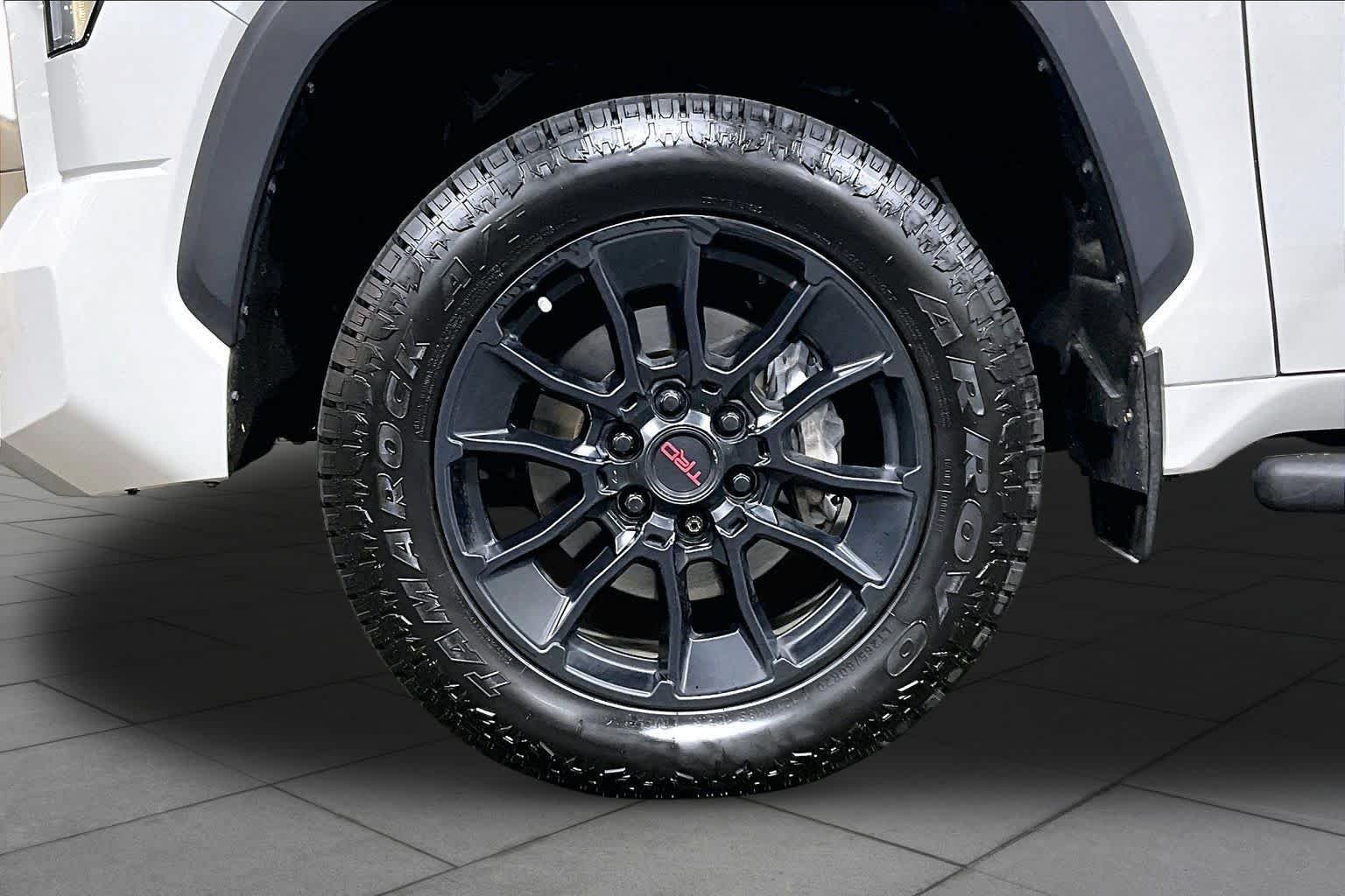 Used 2023 Wind Chill Pearl Toyota Limited image 11