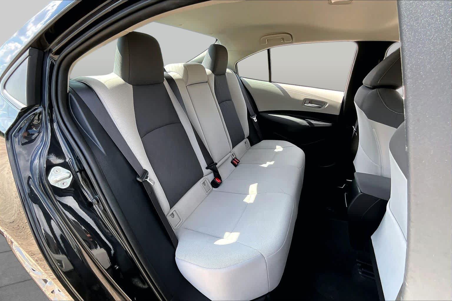 Used 2020 Black Sand Pearl Toyota LE image 21