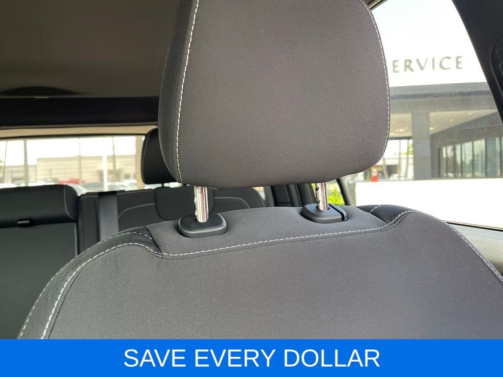 Used 2025 White Jeep Laredo image 19