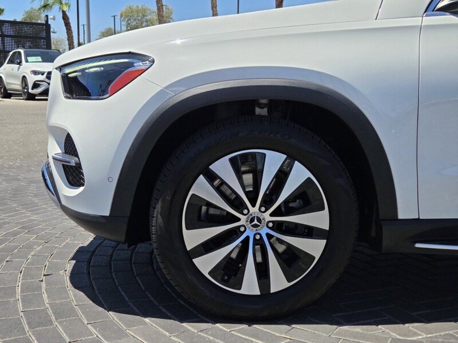 Certified Used 2024 Polar White Mercedes-Benz GLE 350 image 12
