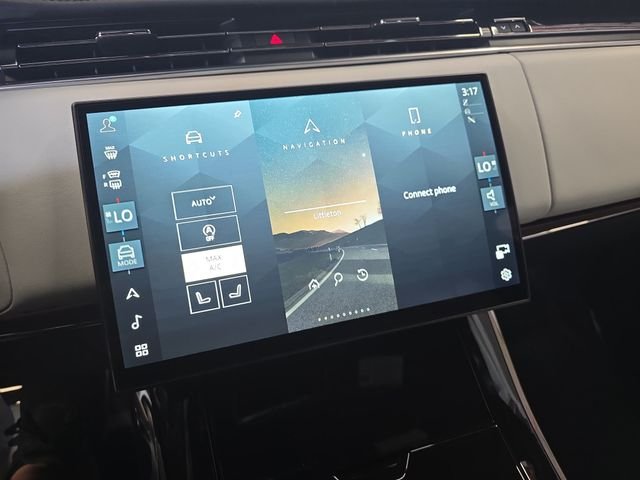 New 2026 Ostuni Pearl White Land Rover Dynamic SE image 15