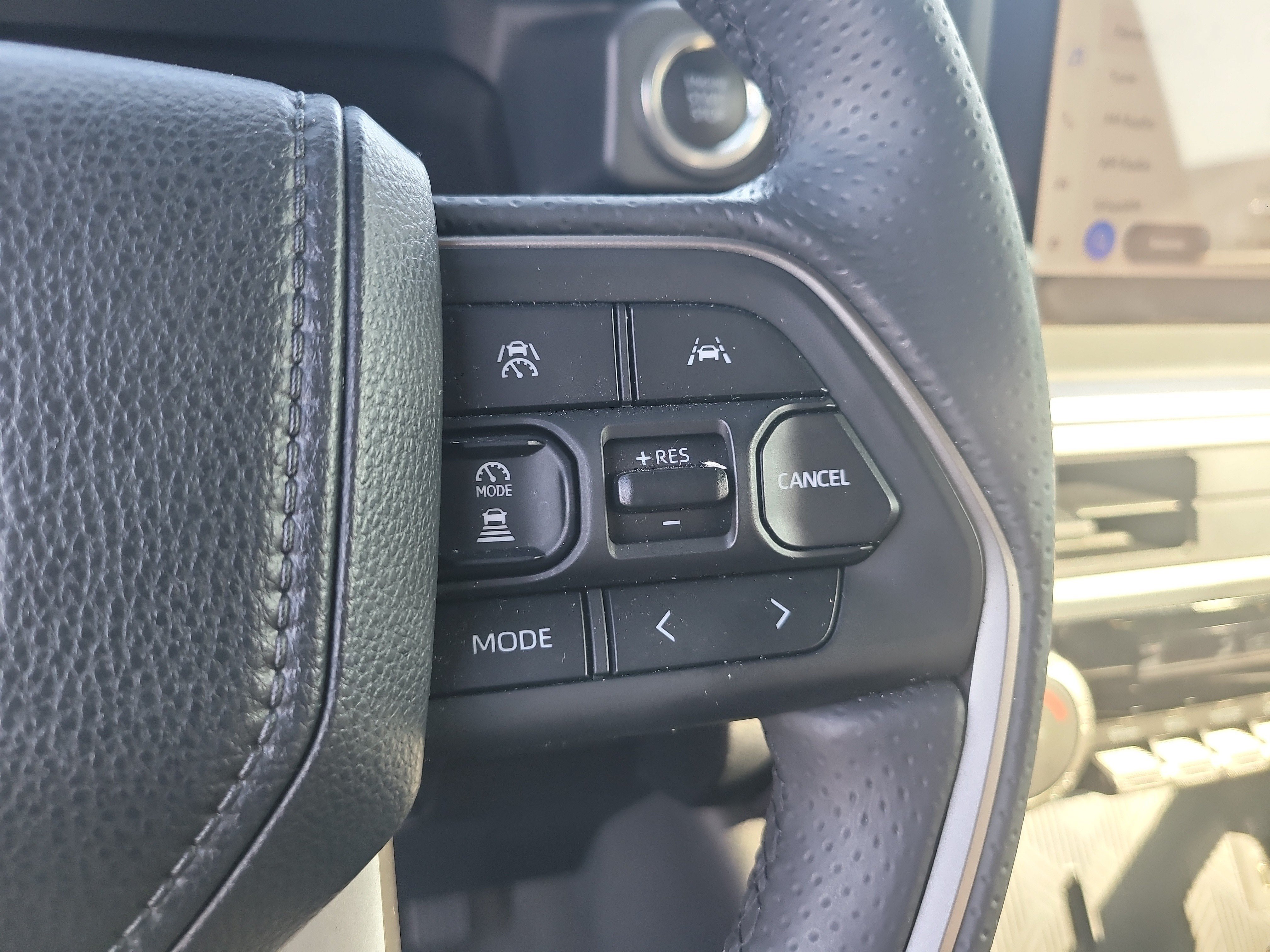 Used 2025 Underground Toyota SR5 image 28