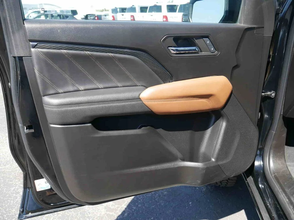 Used 2024 Black GMC AT4 image 25