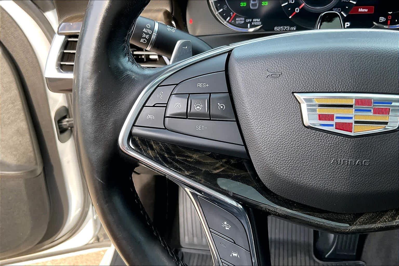 Used 2020 Crystal White Tricoat Cadillac Premium Luxury image 23