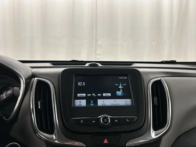 Used 2018 White Chevrolet LS image 9