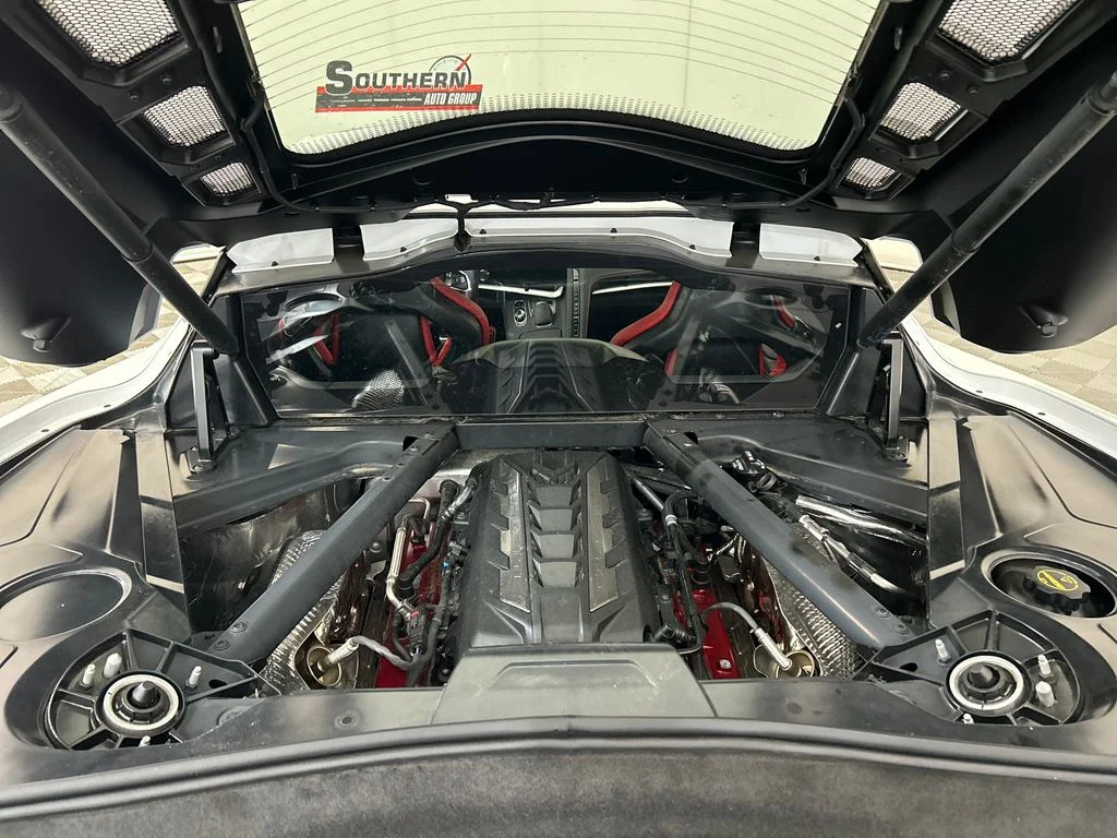 Used 2025 White Chevrolet Stingray image 11
