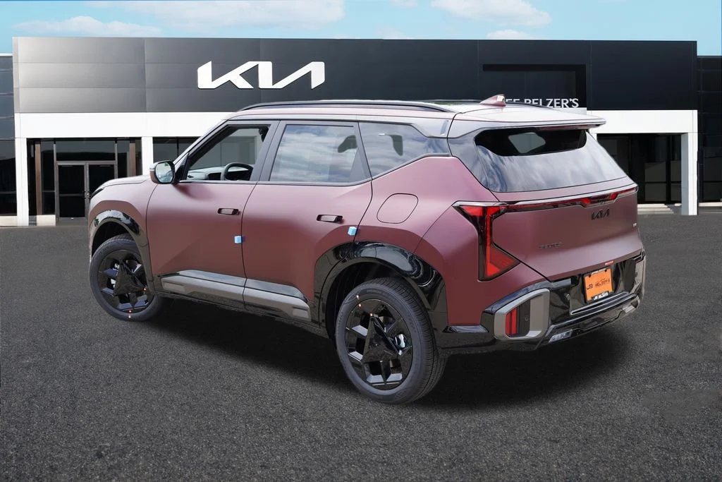 New 2027 Magma Red Matte Kia X-Line S image 5