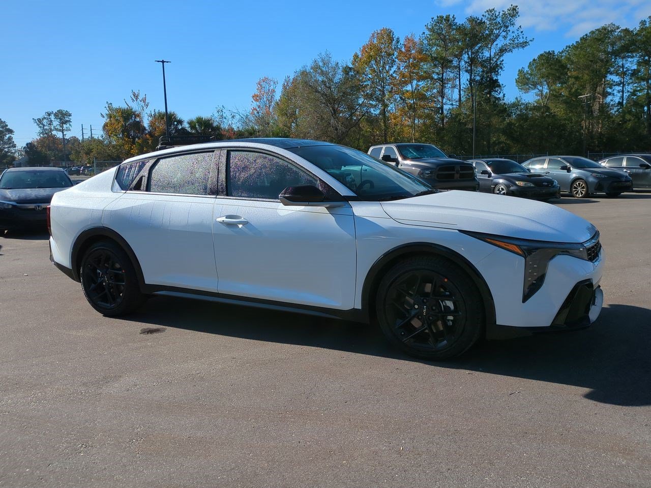 New 2025 Snow White Pearl Kia GT-Line Turbo image 1