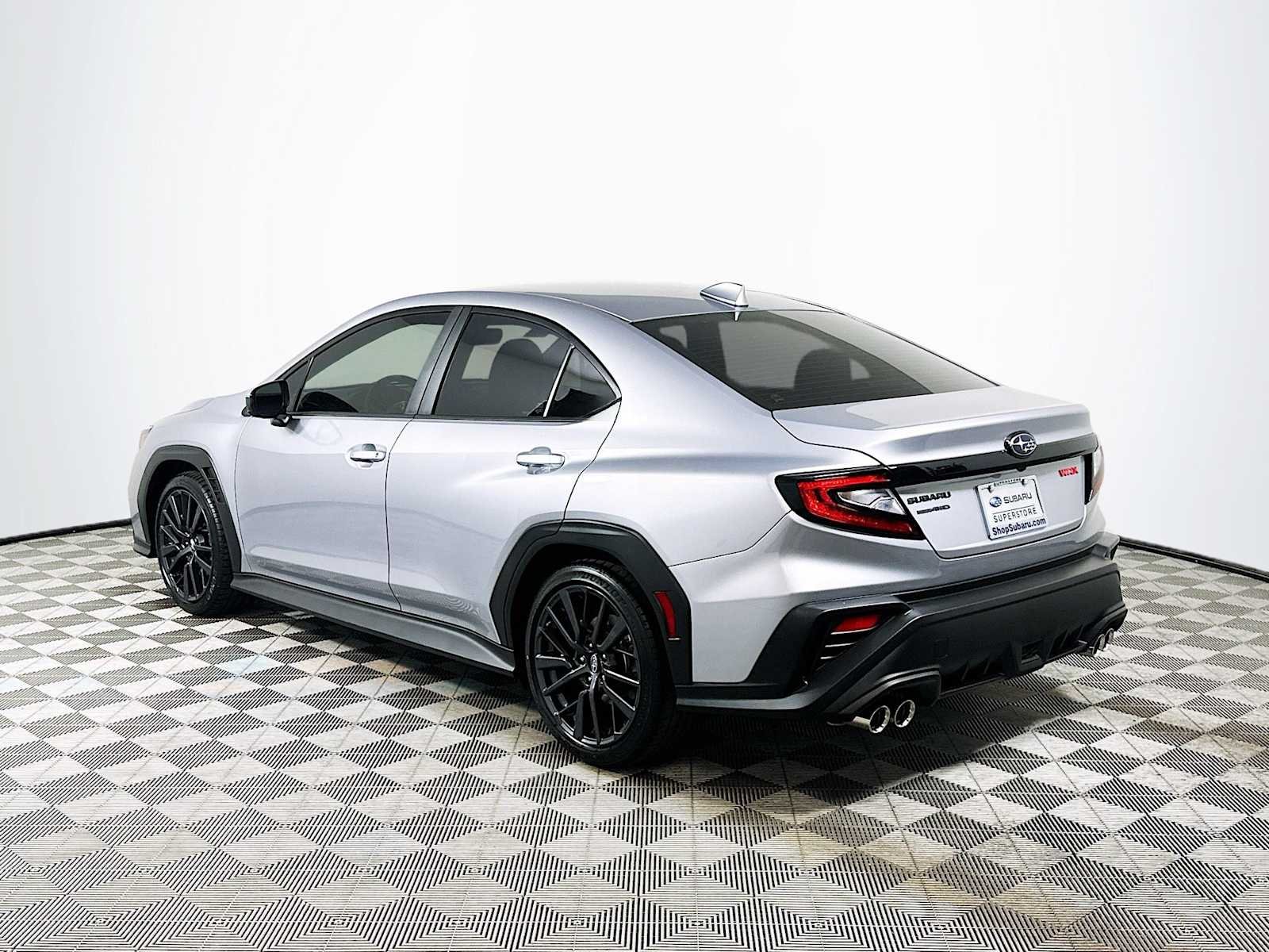 New 2026 ICE SILVER METALLIC Subaru Base image 5