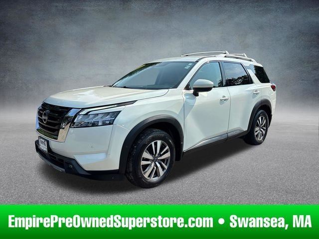 Used 2022 Pearl White Nissan SL image 1
