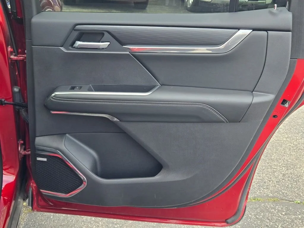 2025 GMC Acadia Elevation - Photo 23