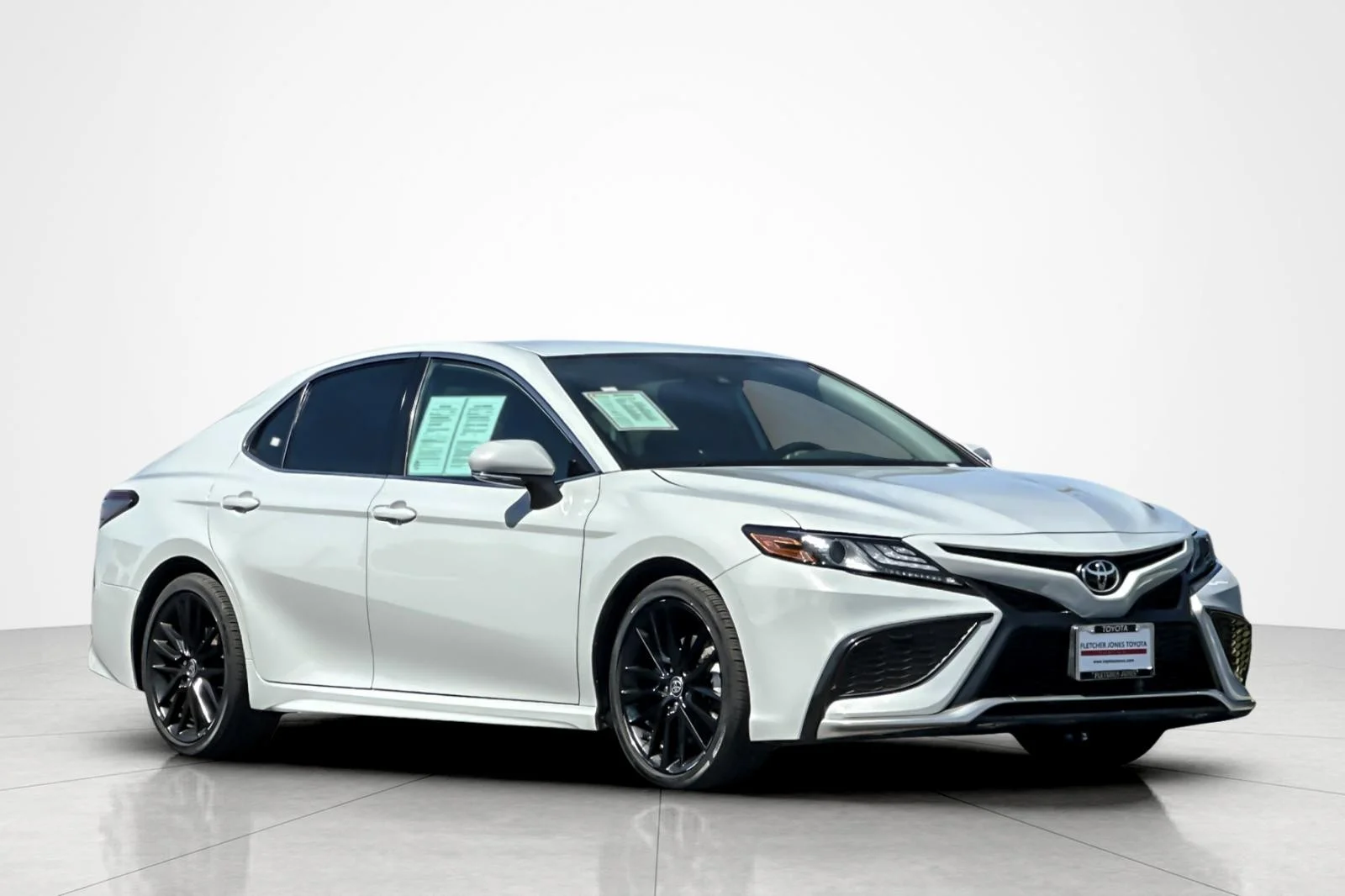 Used 2022 Ice Edge Toyota XSE image 7