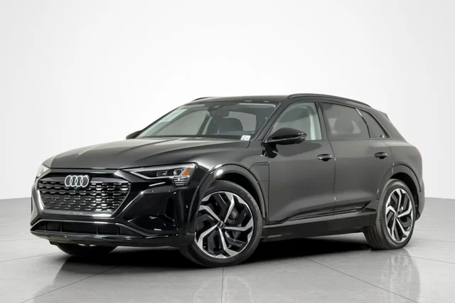 2024 Audi Q8 e-tron Premium Plus quattro