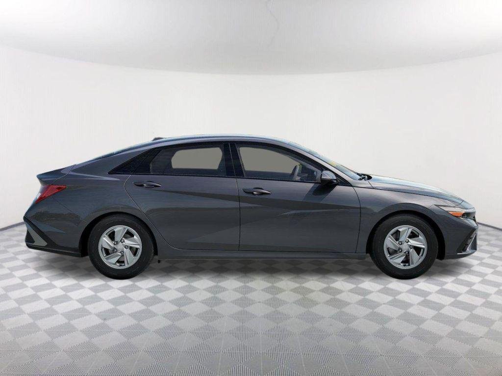New 2026 Gray Hyundai SE image 7
