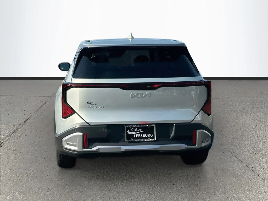 New 2027 Ivory Silver Kia S image 6