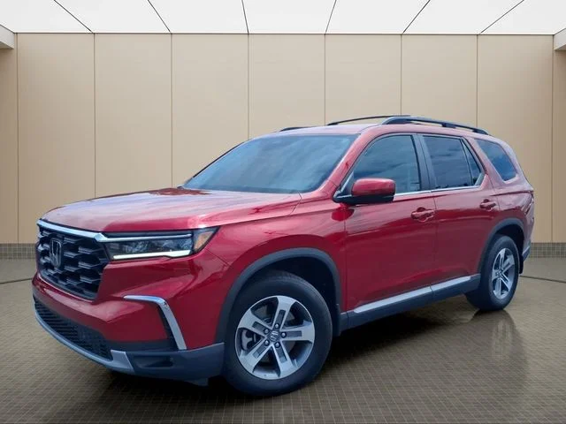 Used 2025 Red Honda EX-L image 2