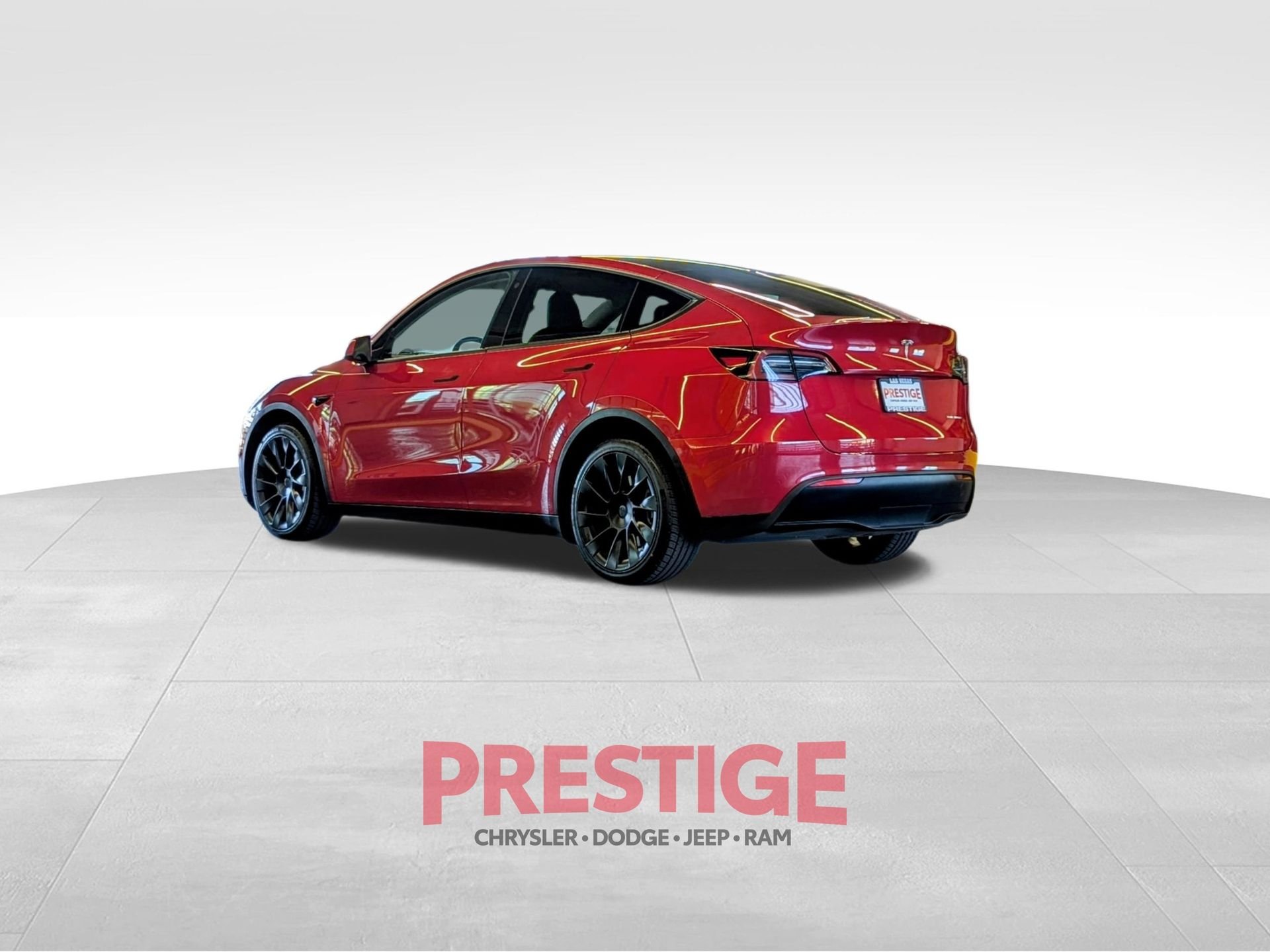 Used 2023 Red Tesla Long Range image 12