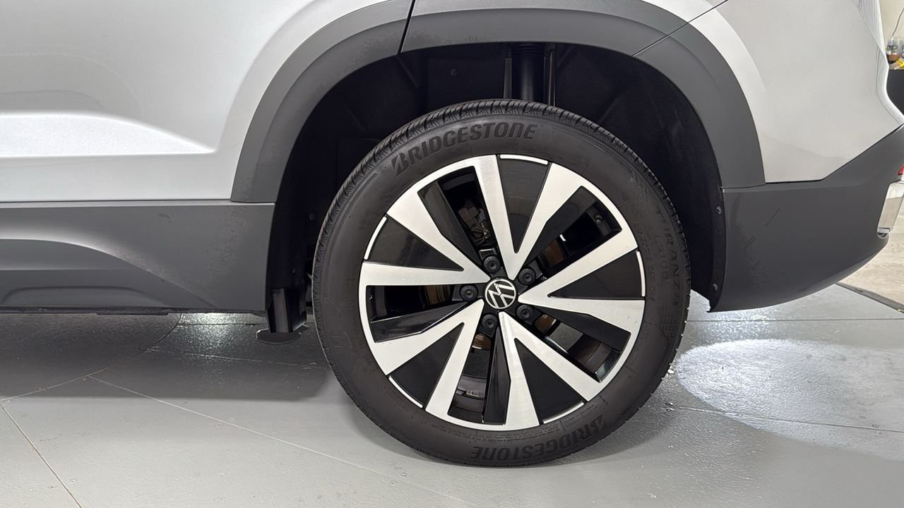 Used 2022  Volkswagen 1.5T SE image 23