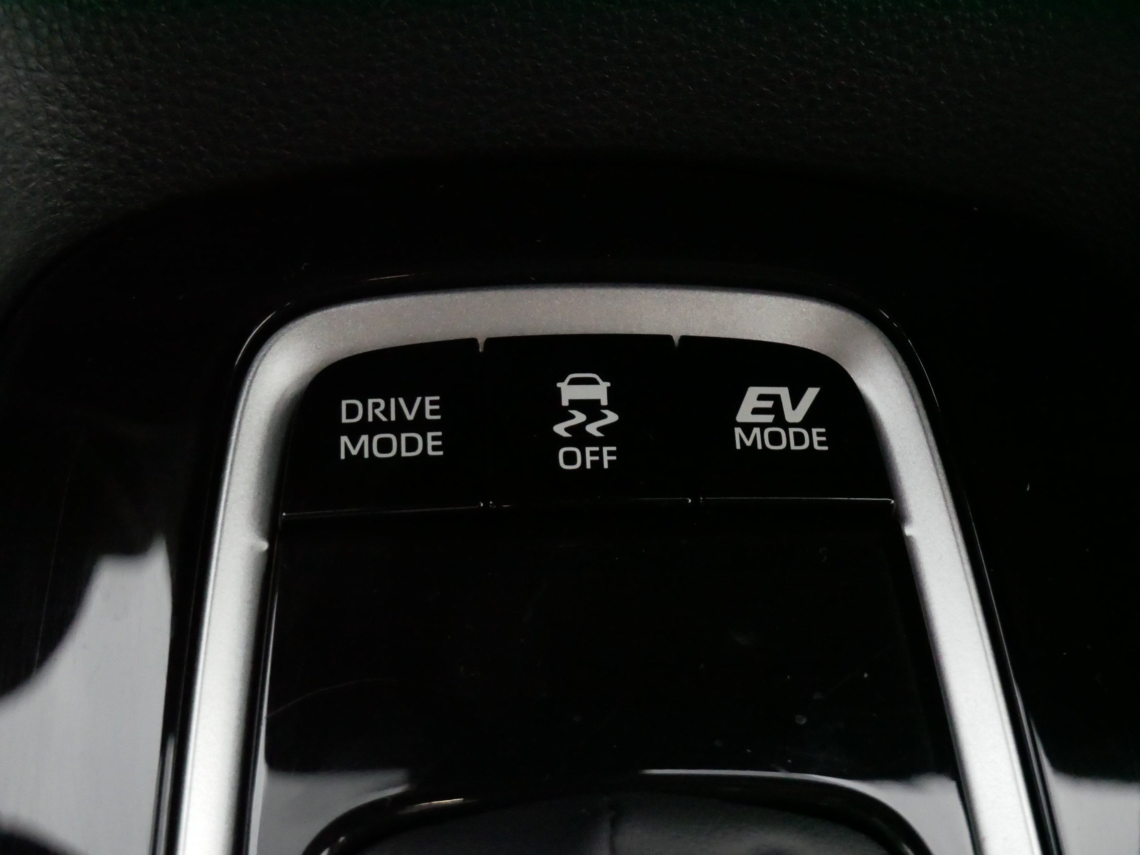 Certified Used 2025 MIDNIGHT BLACK METAL Toyota Hybrid LE image 28