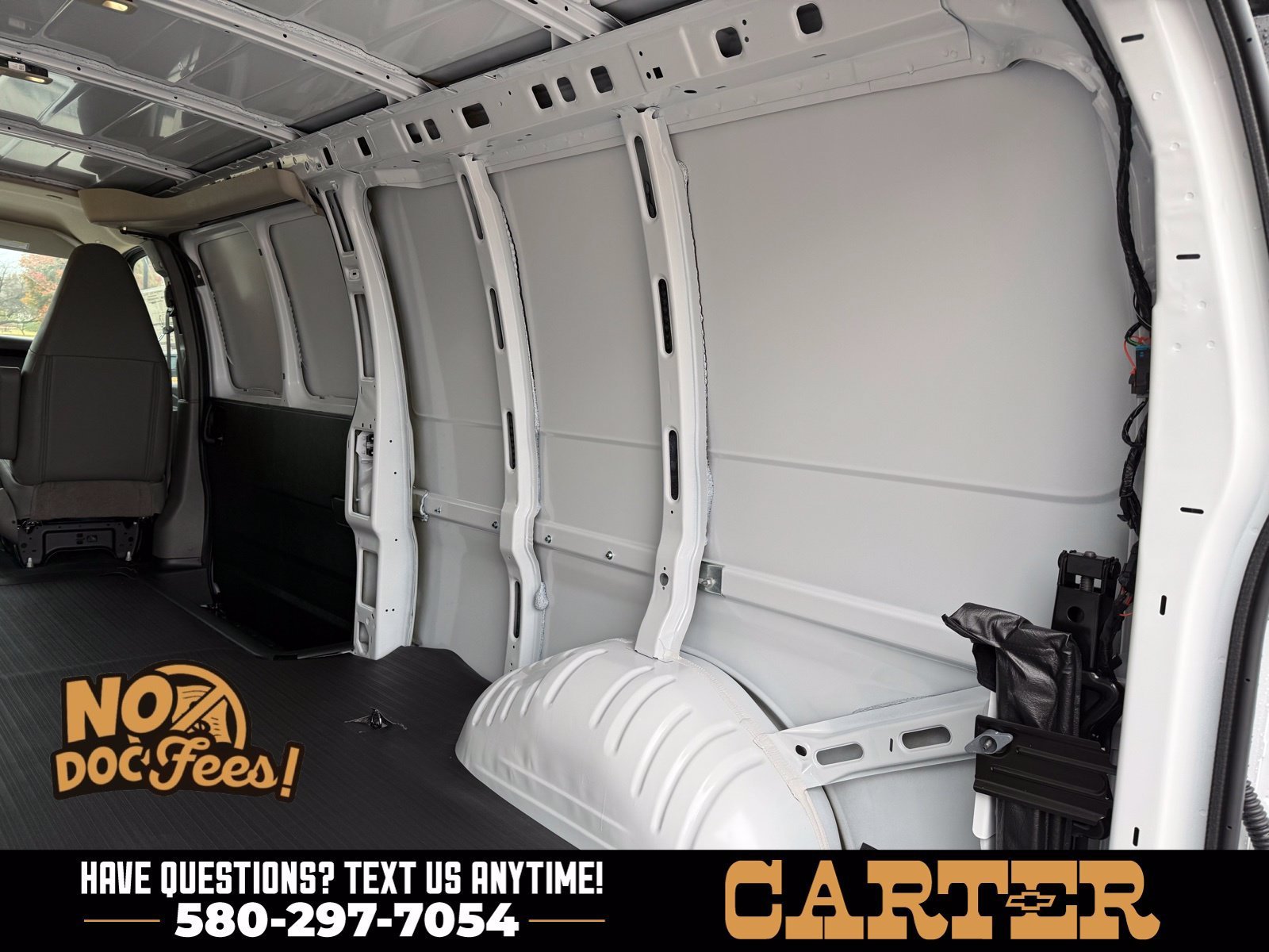 2025 Chevrolet Express Cargo Work Van - Photo 30