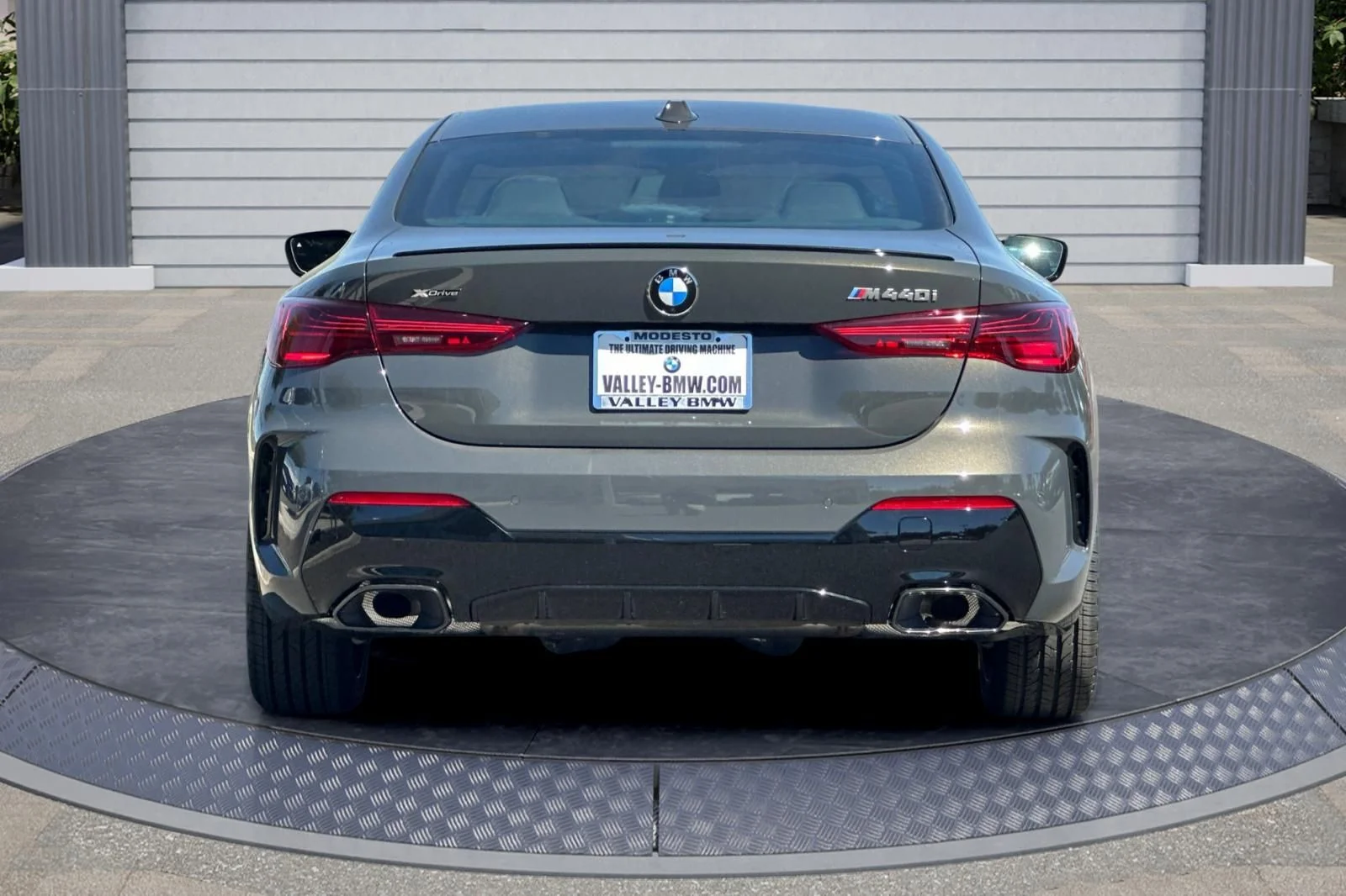 New 2027 Dravit Grey Metallic BMW M440i xDrive image 5