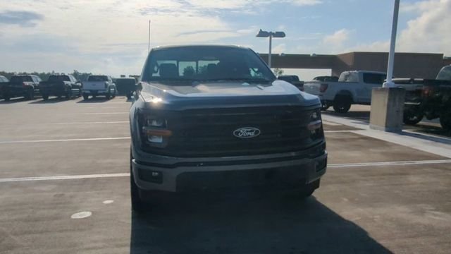 New 2026 Carbonized Gray Metallic Ford XLT image 74