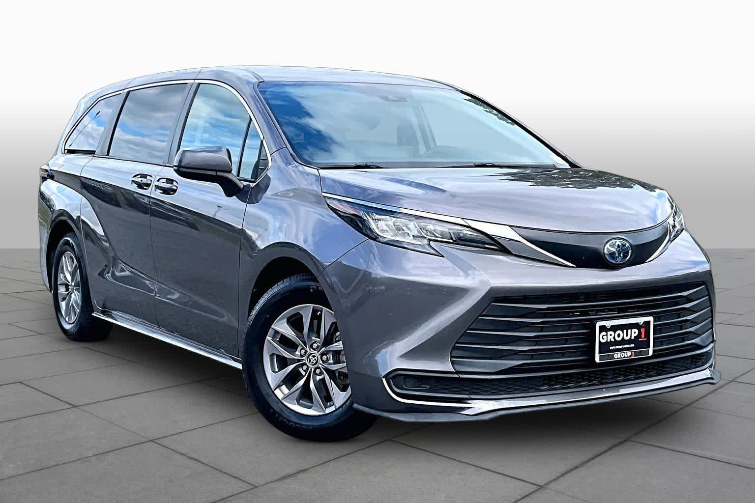 Used 2022 Predawn Gray Mica Toyota LE image 3