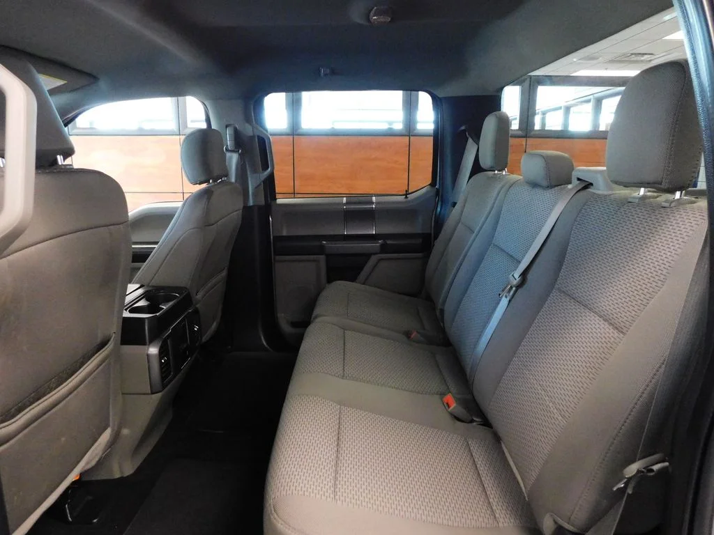 Used 2020 Iconic Silver Metallic Ford XLT image 33