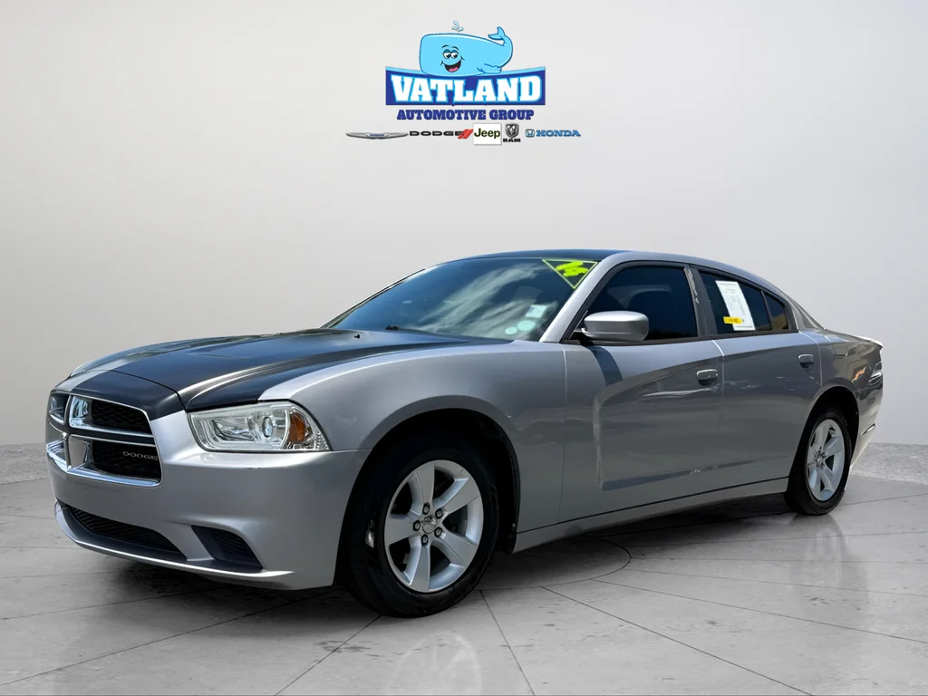 2014 Dodge Charger SE's photo