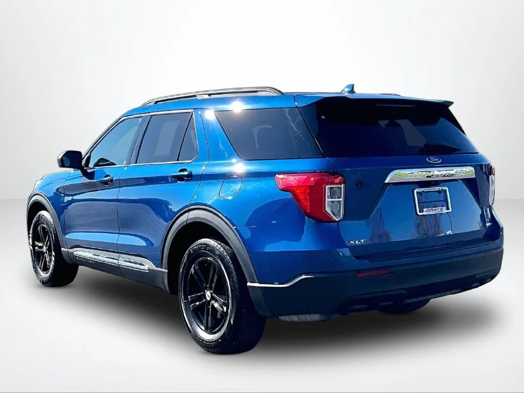 Used 2020 Blue Ford XLT image 12