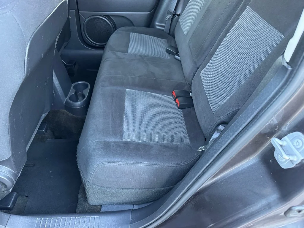 Used 2016 Gray Jeep Latitude image 9
