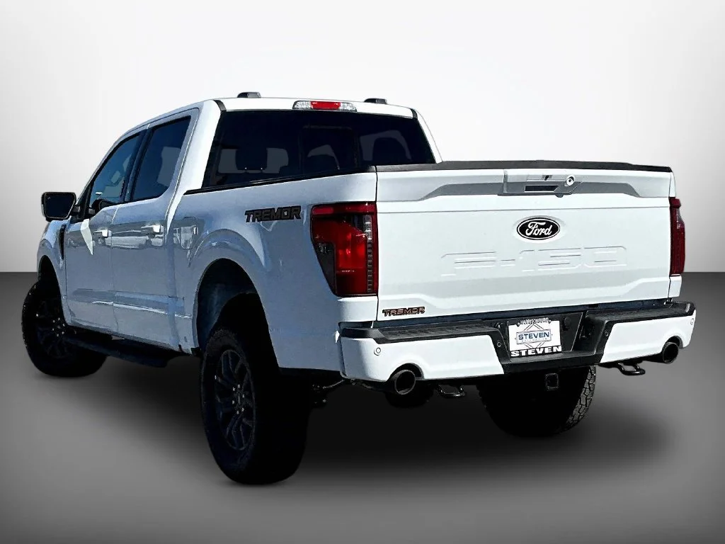 New 2026 Oxford White Ford Tremor® image 3