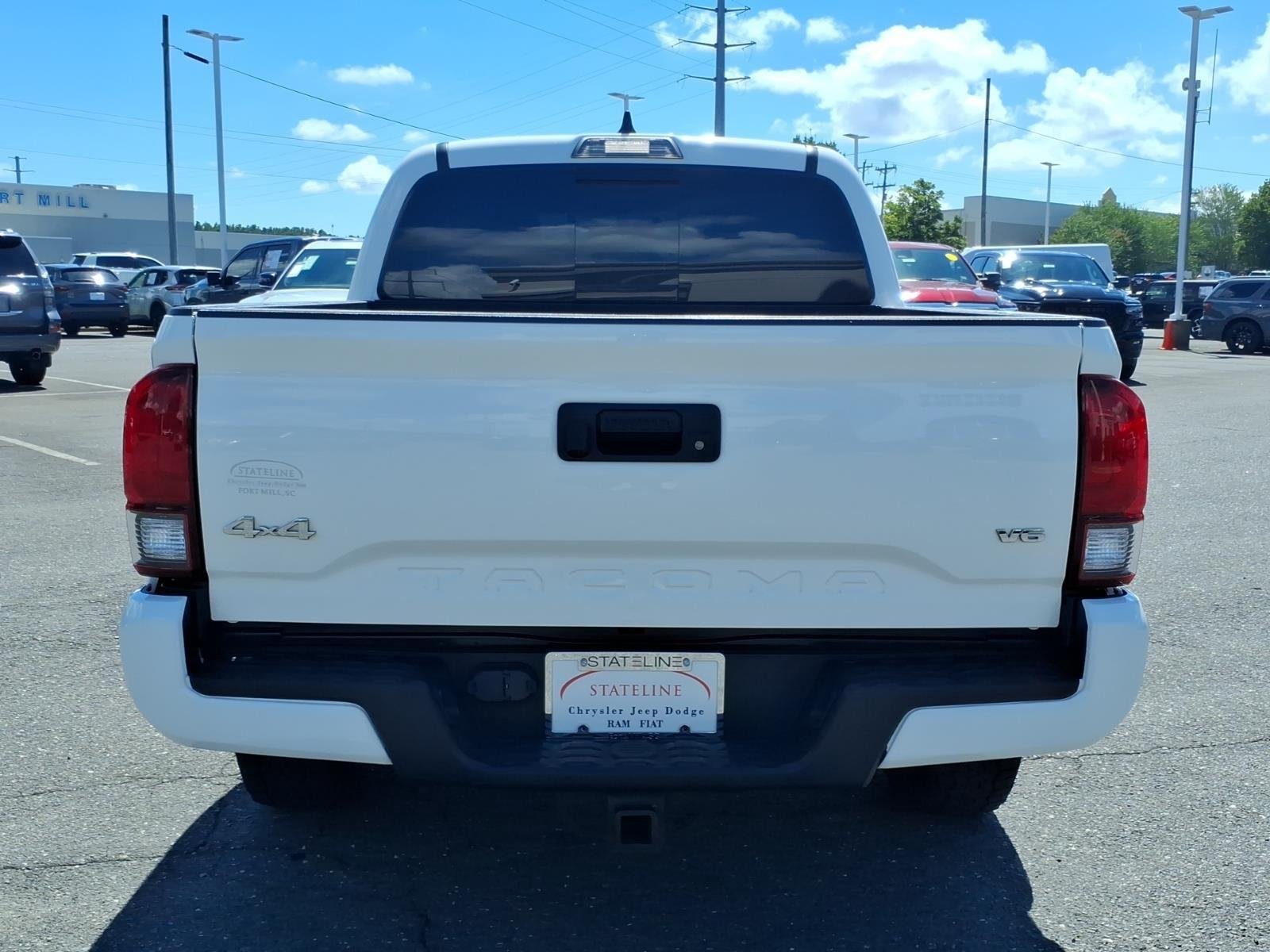Used 2023 Ice Cap Toyota SR5 image 17